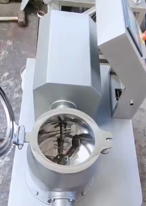 Высокоскоростной смеситель-гранулятор GHL-10 Высокоскоростной смеситель-гранулятор GHL-10