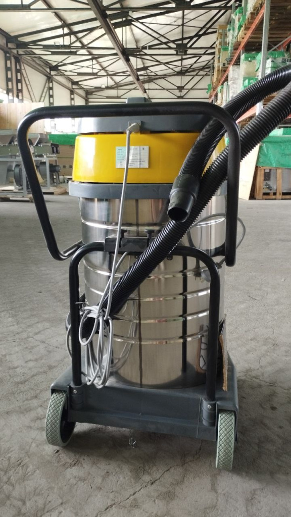 Промышленный пылесос RZK-25 Промышленный пылесос RZK-25