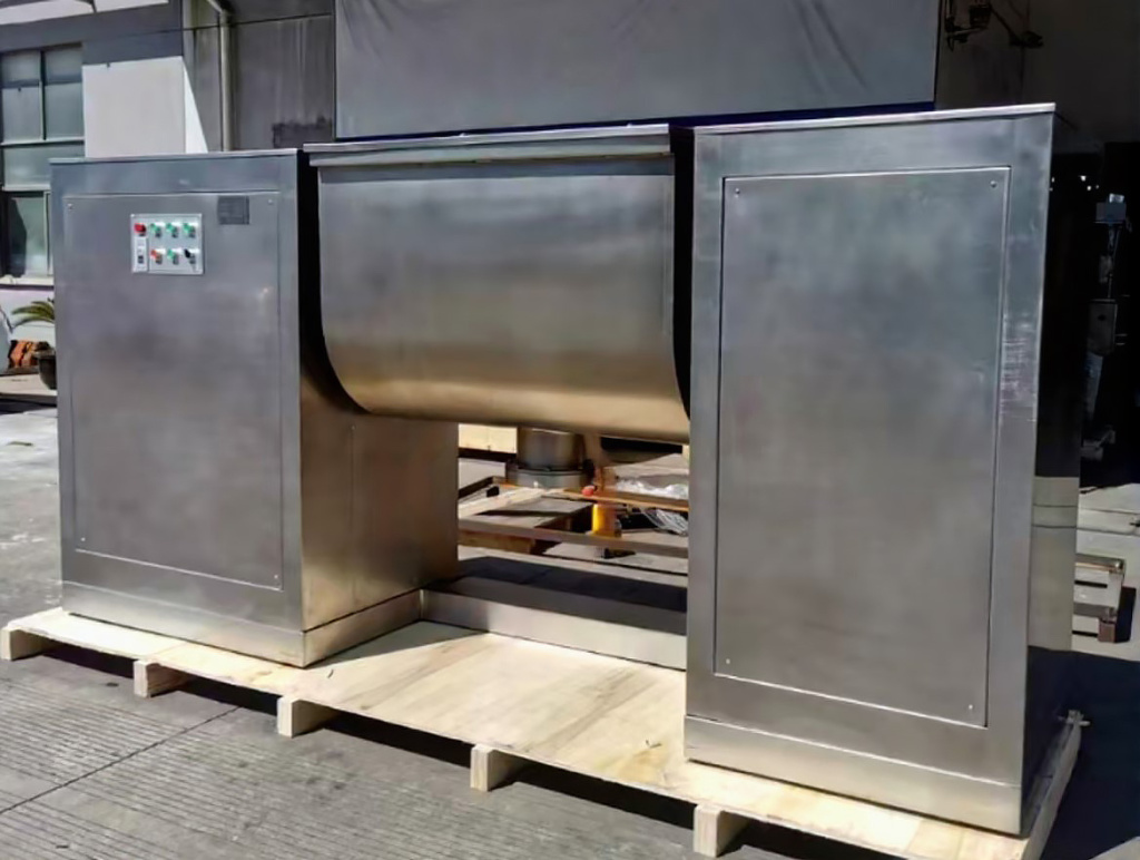 Ленточный смеситель СН-600 Ленточный смеситель СН-600