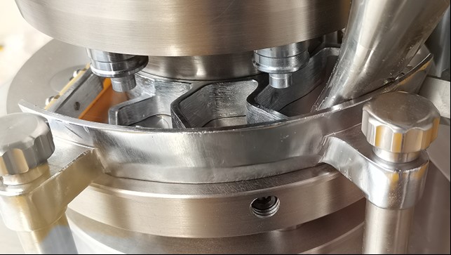 Роторный таблеточный пресс ZPT168-10D